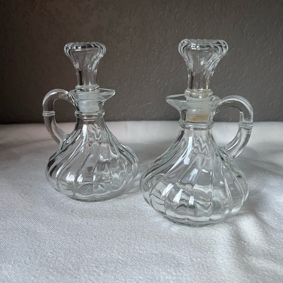 Anchor Hocking Other - Vintage 1950's Anchor Hocking 4" Clear Glass Oil/Vinegar Cruet Bottles w Stopper